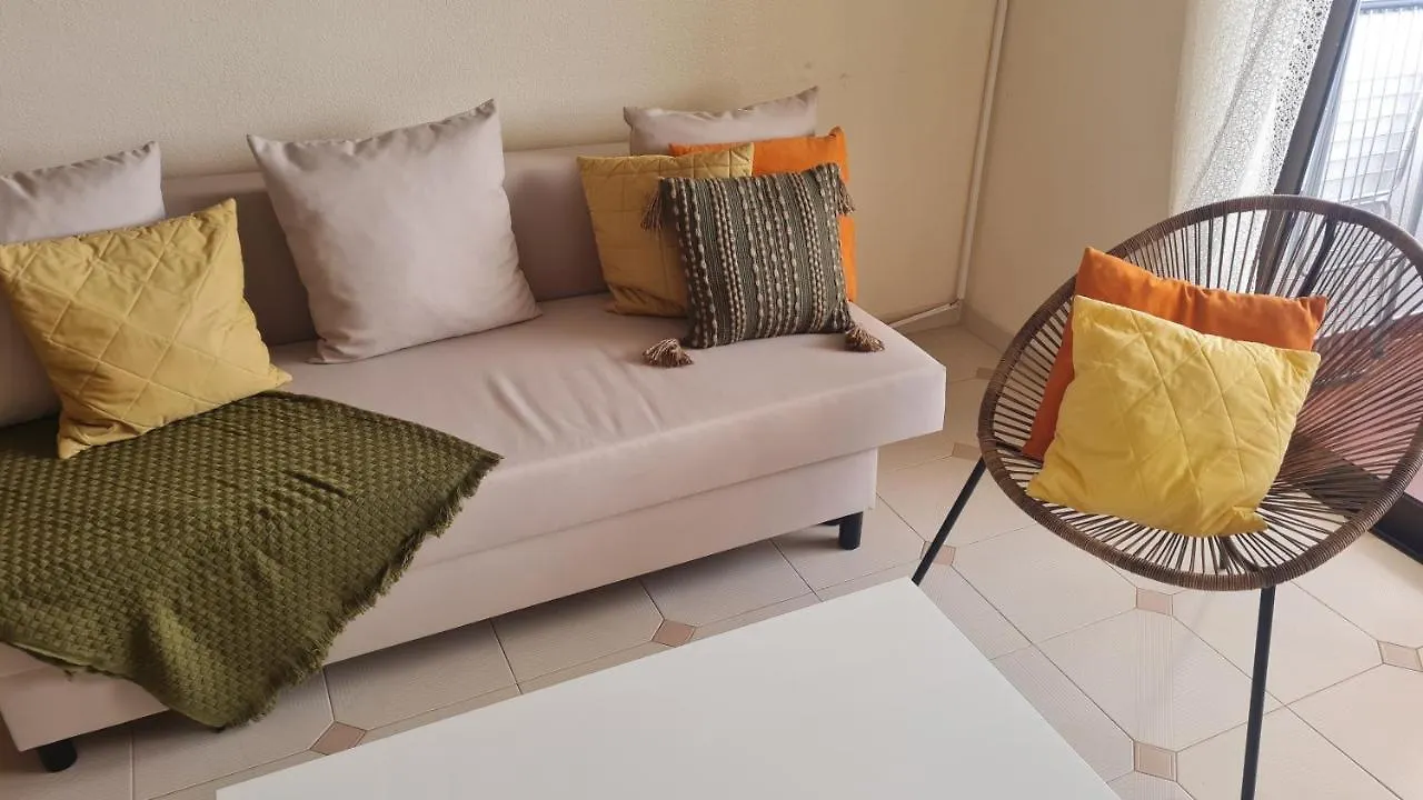 Sea View Apartment With Pool Поршеш